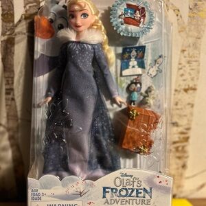 Disney Frozen Adventure Elsa and Olaf Set